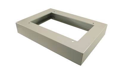 LANDE KIT SOCLE pour racks IP55, larg.600, prof.450, gris